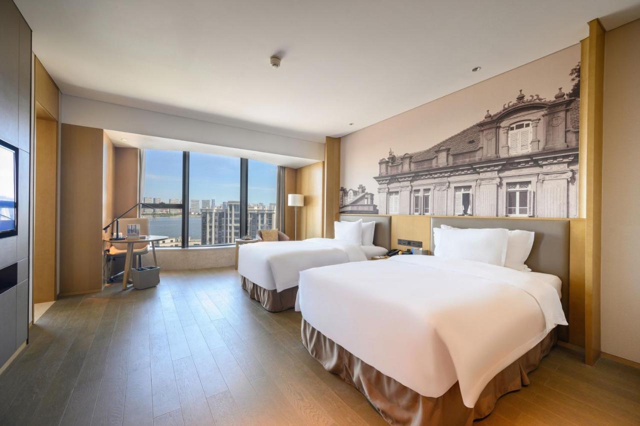 Hotel Wyndham Grand Plaza Royale Yuzhou Xiamen Wuyuan Bay Exterior foto