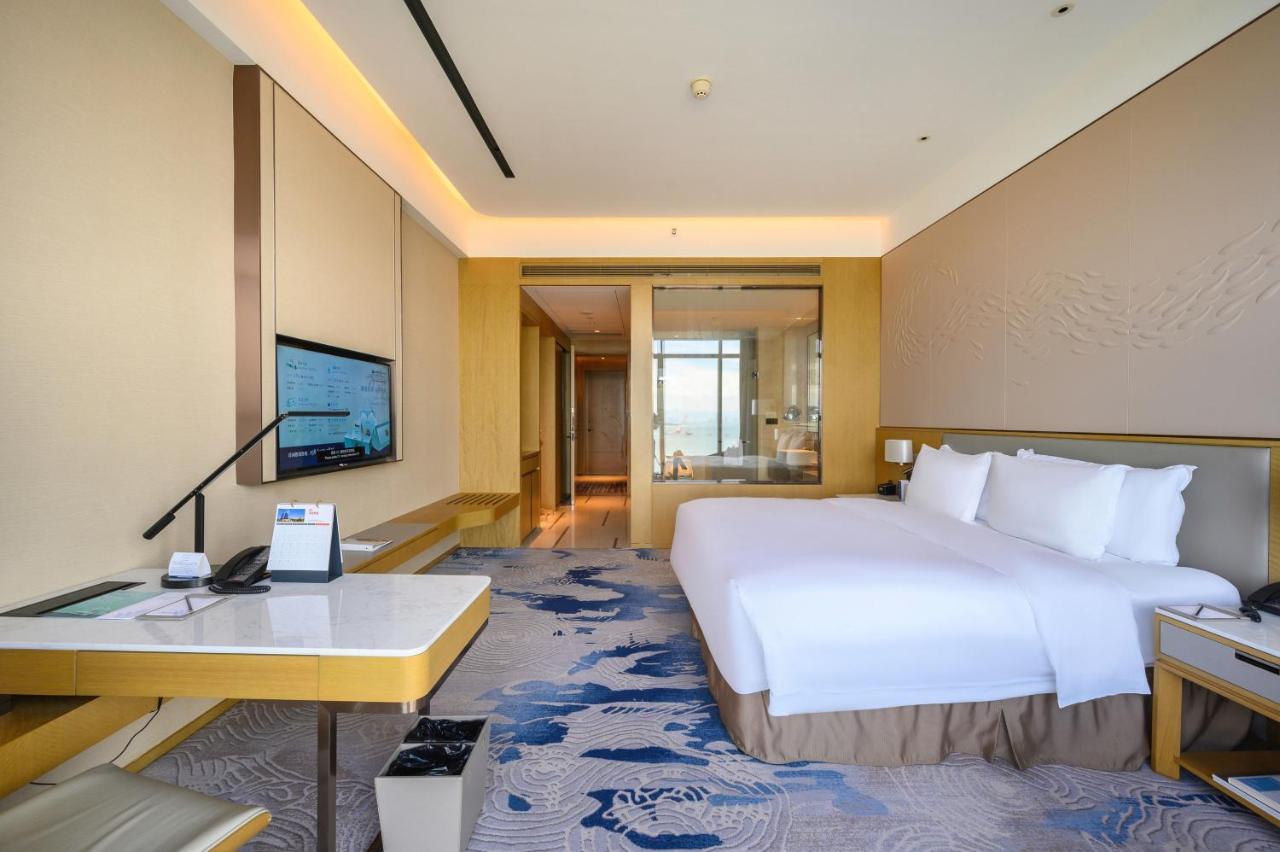 Hotel Wyndham Grand Plaza Royale Yuzhou Xiamen Wuyuan Bay Exterior foto