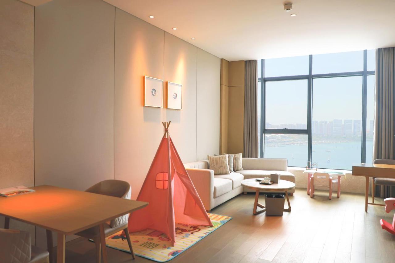 Hotel Wyndham Grand Plaza Royale Yuzhou Xiamen Wuyuan Bay Exterior foto