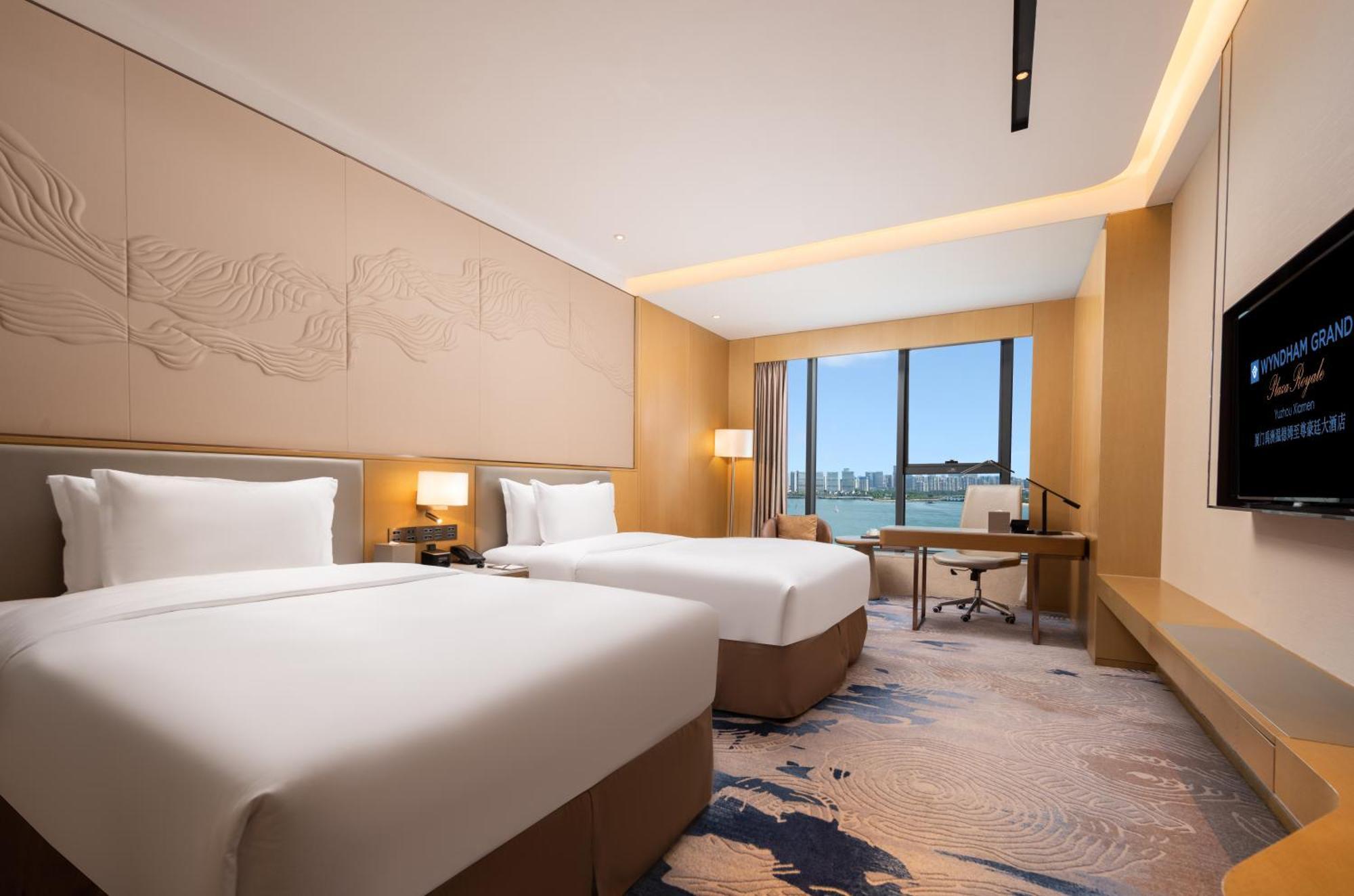 Hotel Wyndham Grand Plaza Royale Yuzhou Xiamen Wuyuan Bay Exterior foto