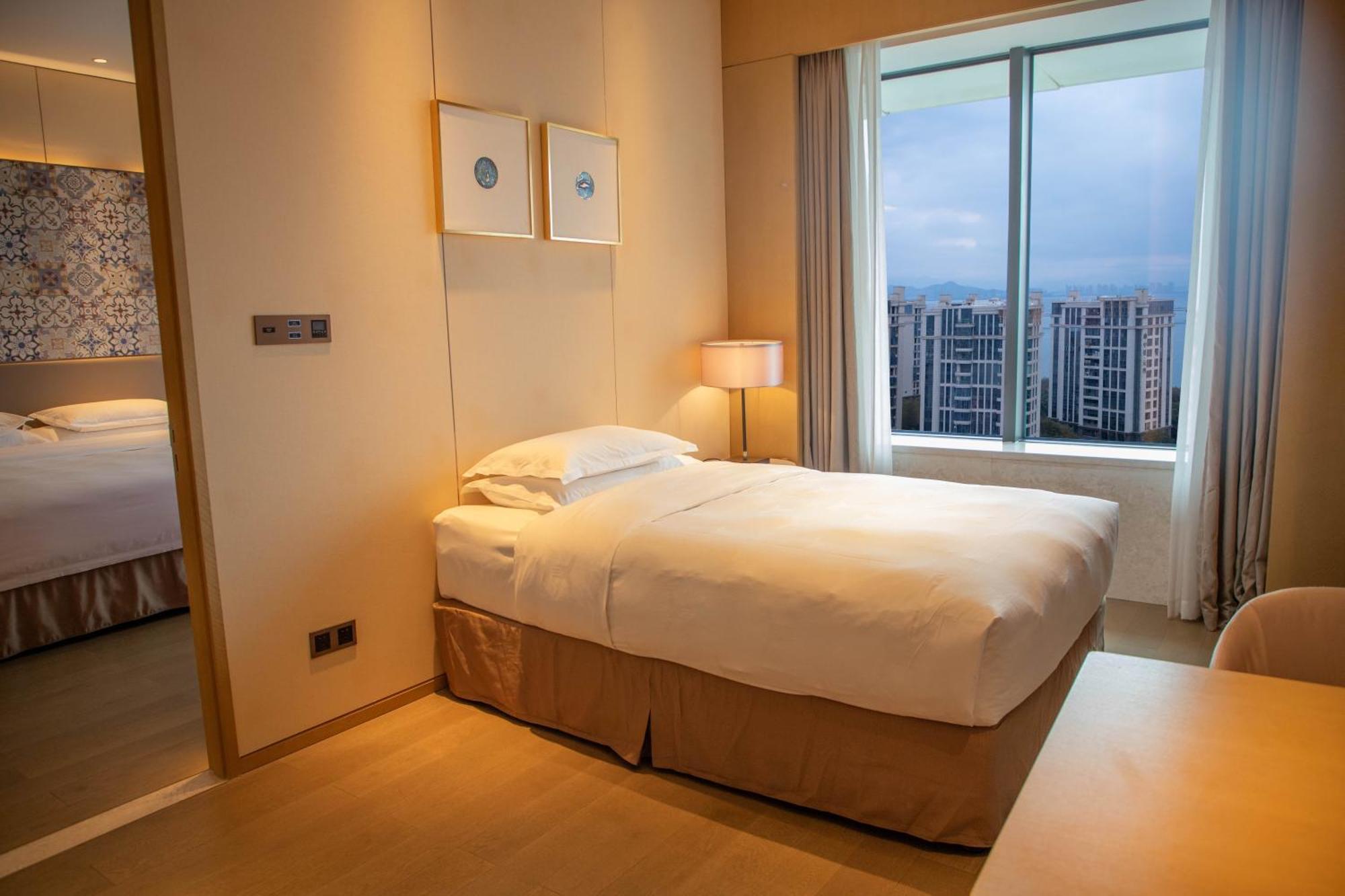 Hotel Wyndham Grand Plaza Royale Yuzhou Xiamen Wuyuan Bay Exterior foto